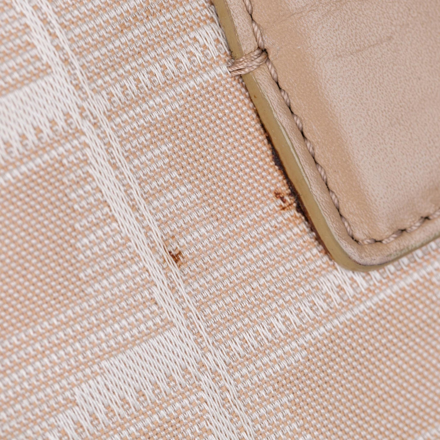 Chanel New Travel Line Canvas Handbag (SHG-1dbBYl)