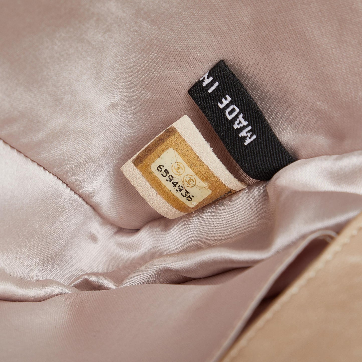 Chanel New Travel Line East West Flap (SHG-6mVQOj)