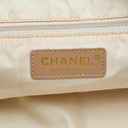 Chanel New Travel Line Handbag (SHG-vyY39u)