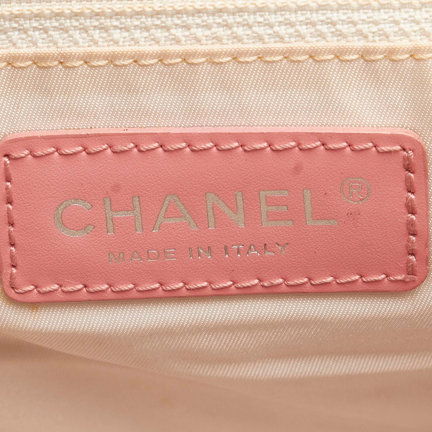 Chanel New Travel Line Nylon Handbag (SHG-28222)