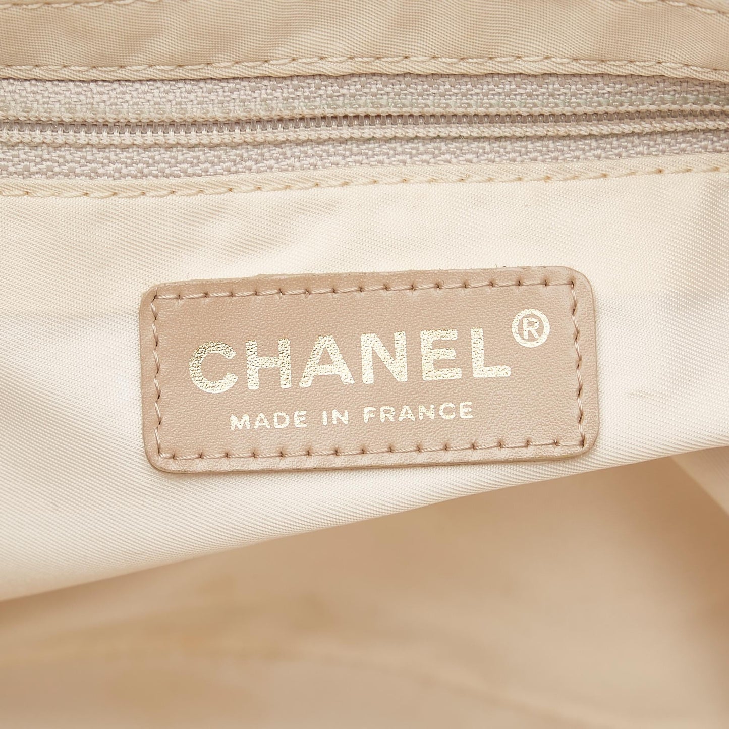 Chanel New Travel Line Nylon Handbag (SHG-29082)
