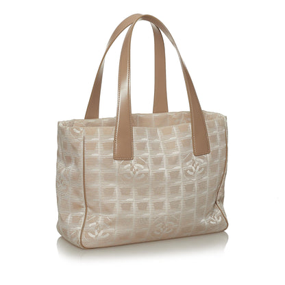 Chanel New Travel Line Nylon Handbag (SHG-29082)