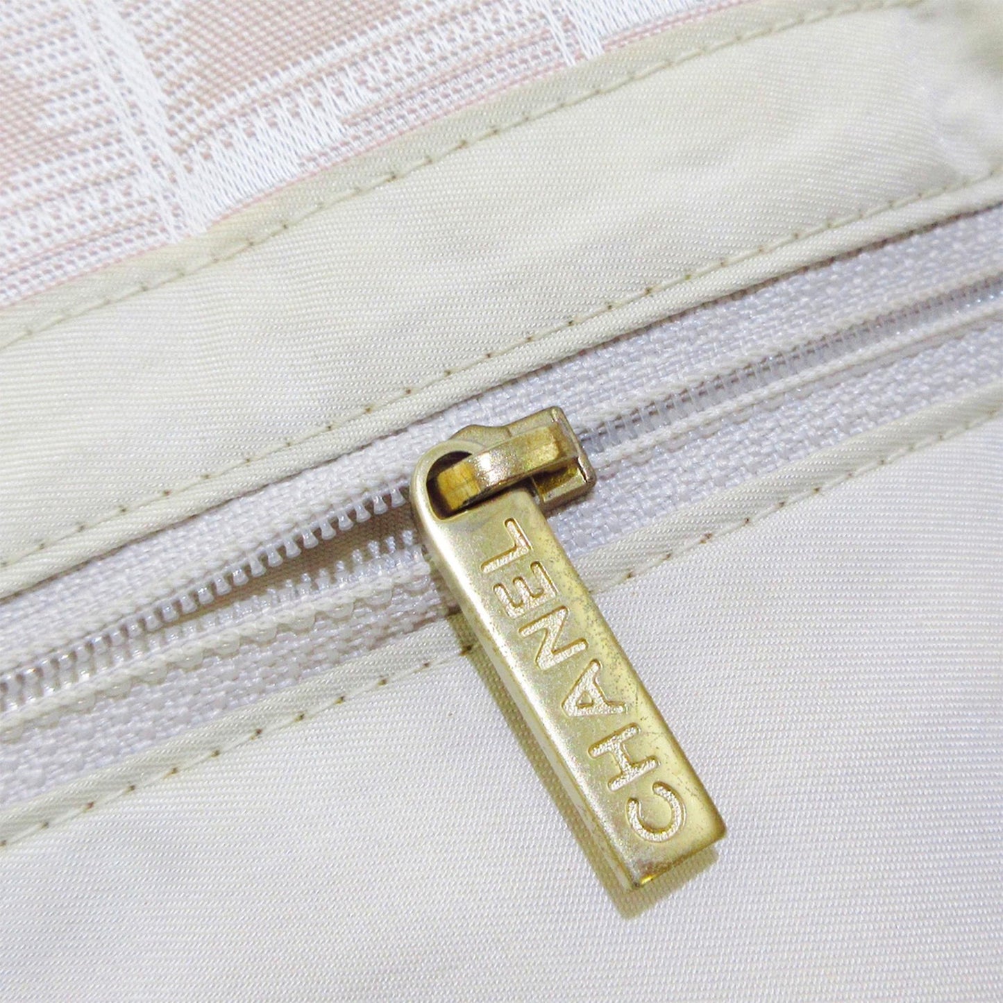 Chanel New Travel Line Nylon Tote Bag (SHG-xYo4ld)