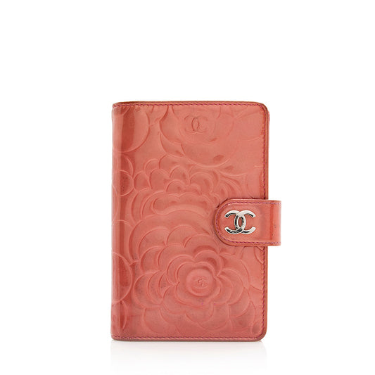 Chanel Patent Leather Camellia CC L-Double Wallet (SHF-20612)