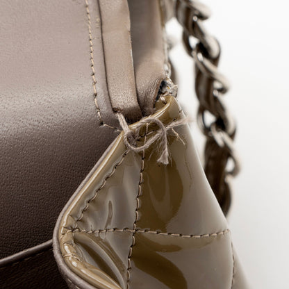 Chanel Patent Leather Classic Jumbo Double Flap Bag (SHF-jE6UCt)