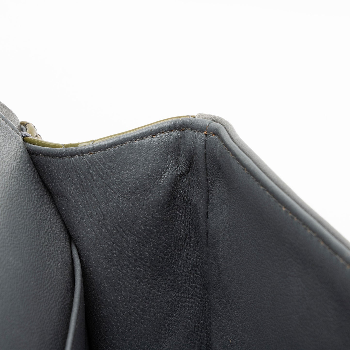 Chanel Patent Leather Classic Medium Double Flap Bag (SHF-yY0DZr)