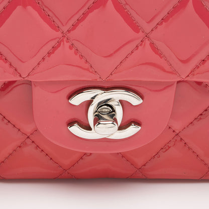 Chanel Patent Leather Classic Medium Double Flap Bag (SHF-4dhv1Q)