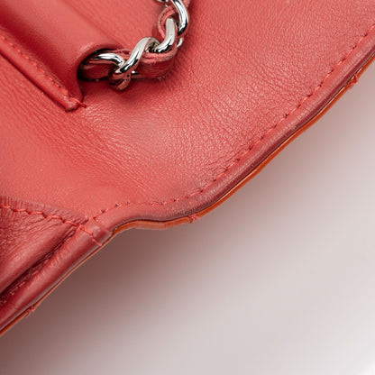 Chanel Patent Leather Classic Wallet on Chain (SHF-JIB4Sf)
