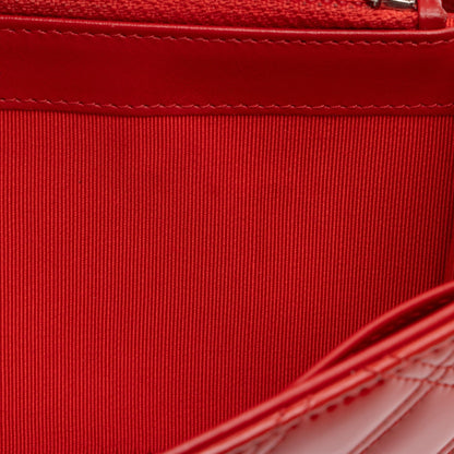 Chanel Patent Leather Diamond Stitch Flap Wallet (SHF-Ql4n4i)