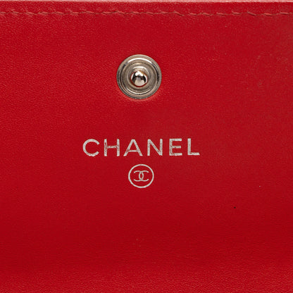 Chanel Patent Leather Diamond Stitch Flap Wallet (SHF-Ql4n4i)