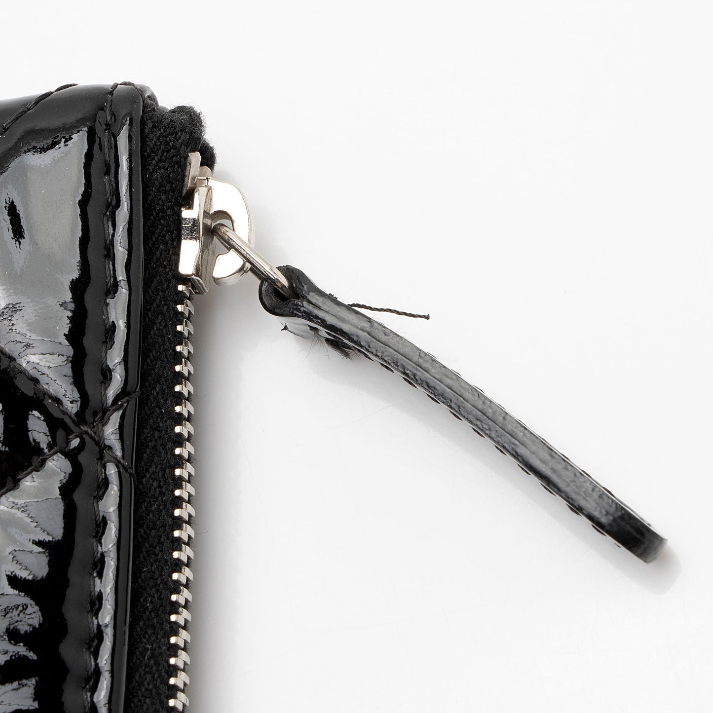 Chanel Patent Leather Medium O-Case (SHF-aLyKNf)