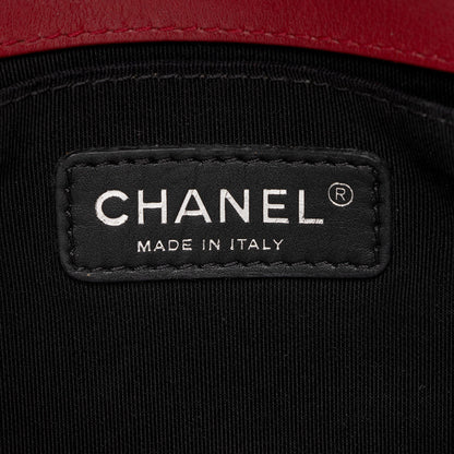 Chanel Patent Leather Plexiglass Old Medium Boy Bag (SHF-ysM1xr)