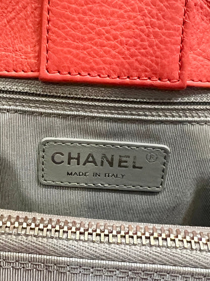 CHANEL PEBBLED LEATHER LARGE EXECUTIVE TOTE BAG WITH SHOULDER STRAP