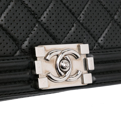 Chanel Perforated Lambskin Boy Flap (SHG-5uI7Qu)