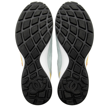 Chanel Perforated Suede Kidskin CC Sneakers - Size 10 / 40 (SHF-9fAeml)