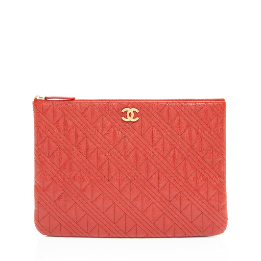 Chanel Quilted Caviar Leather Medium O-Case (SHF-AsHaeD)