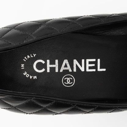 Chanel Quilted Leather CC Cap Toe Platform Pumps - Size 9.5 / 39.5 (SHF-5kGom3)