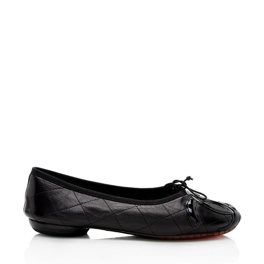 Chanel Quilted Leather Cambon Ballet Flats - Size 7 / 37 (SHF-18122)