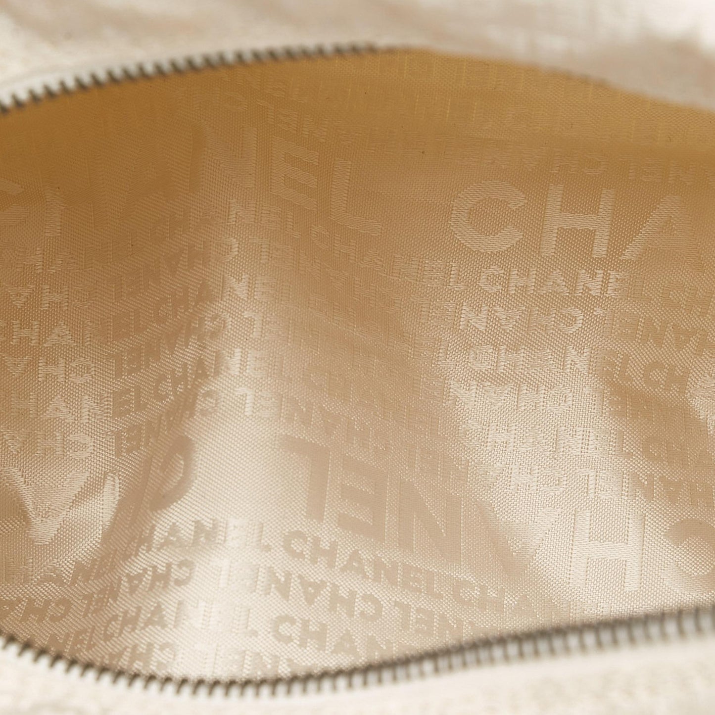 Chanel Reissue Cerf Tote (SHG-35530)