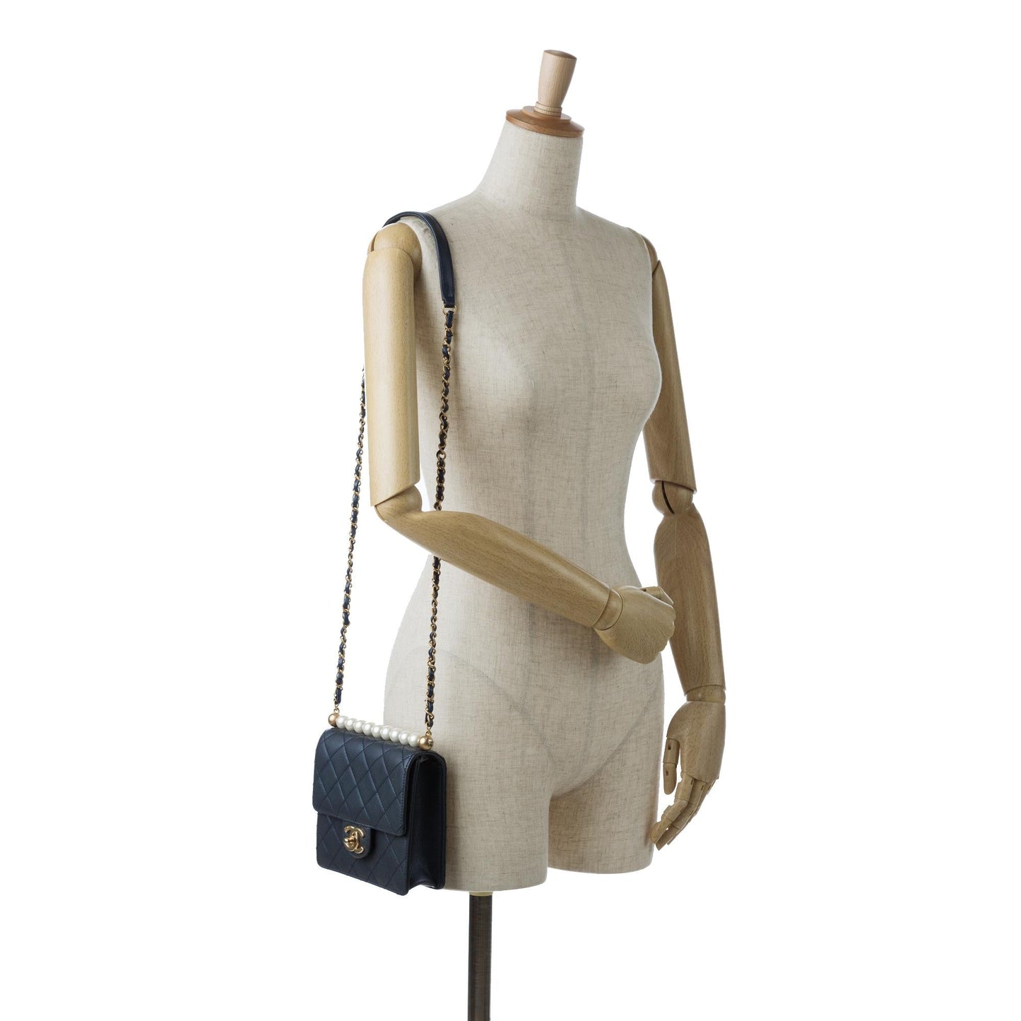 Chanel Small Chic Pearls Flap Bag (SHG-BMZQ5h)
