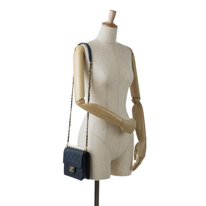 Chanel Small Chic Pearls Flap Bag (SHG-BMZQ5h)