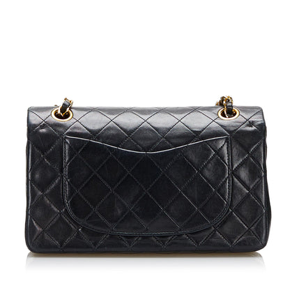 Chanel Small Classic Lambskin Double Flap Bag (SHG-JyubY0)