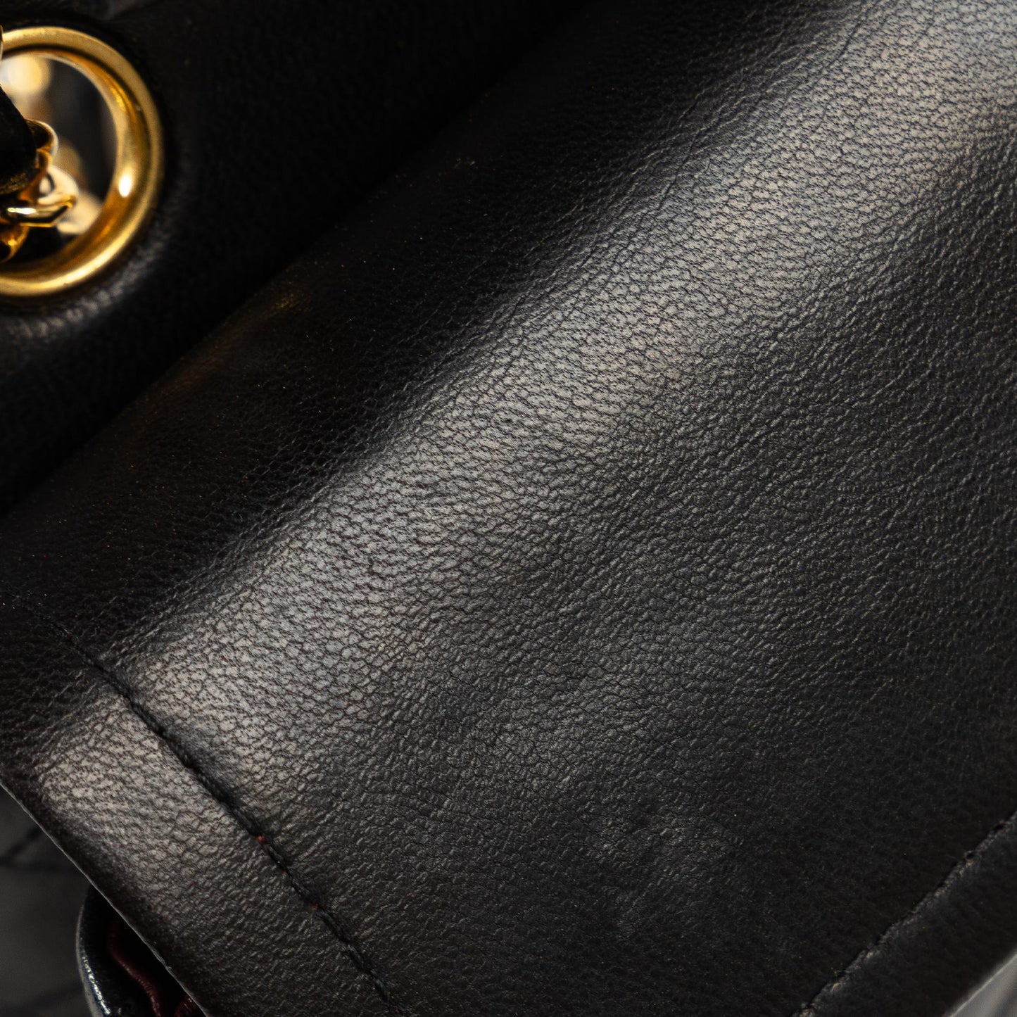 Chanel Small Classic Lambskin Double Flap Bag (SHG-U4aUjJ)