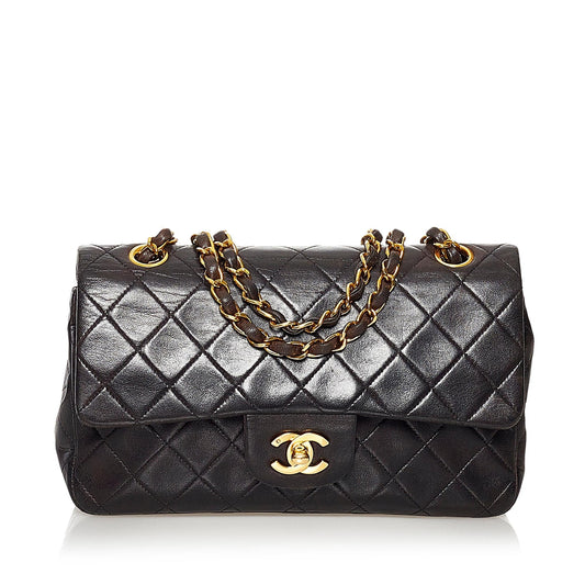 Chanel Small Classic Lambskin Double Flap (SHG-RnAYon)