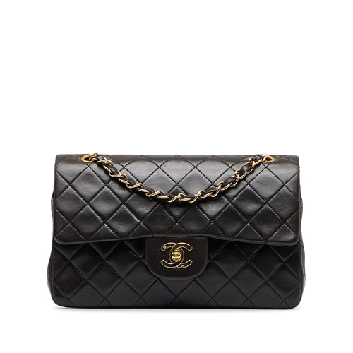 Chanel Small Classic Lambskin Double Flap (SHG-XyrSNo)