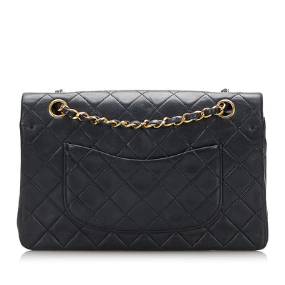 Chanel Small Classic Lambskin Single Flap (SHG-XnXqkP)
