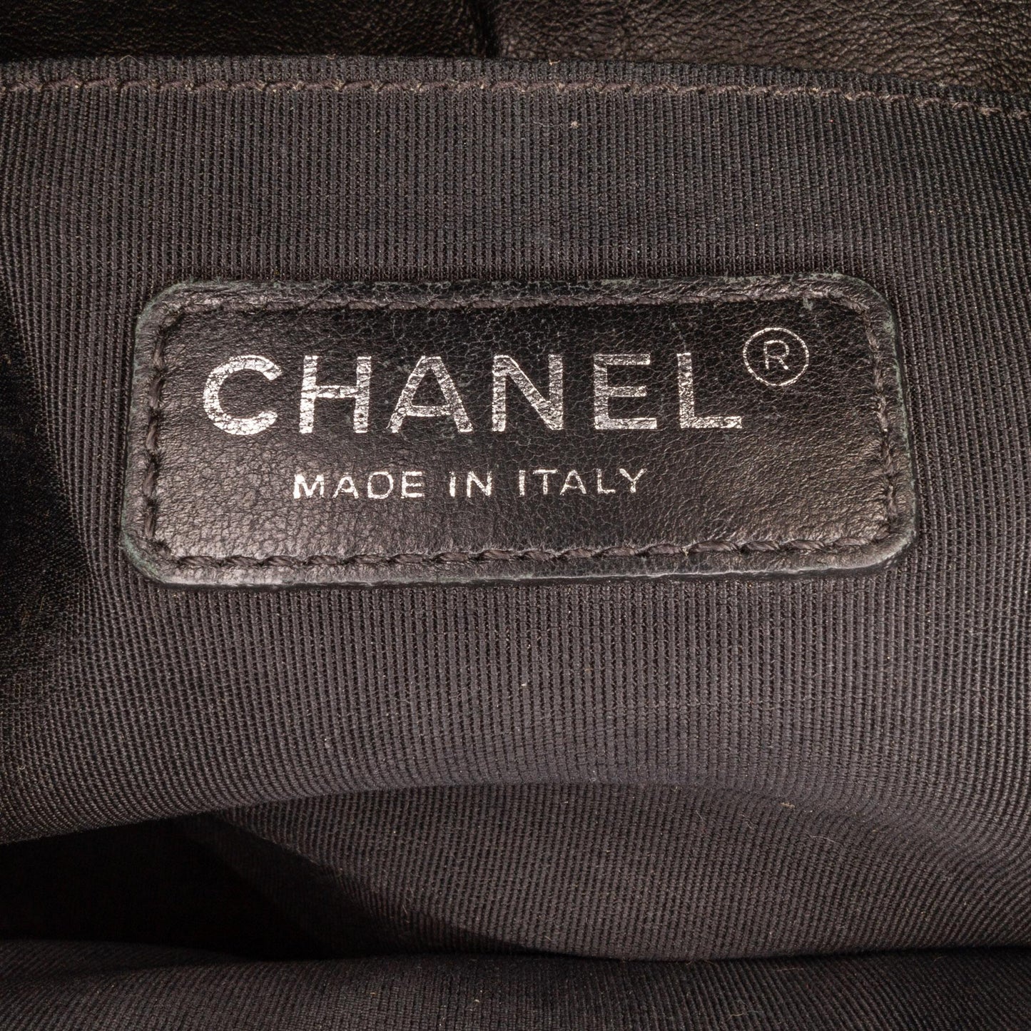 Chanel Small Lambskin Boy Flap (SHG-kO989R)
