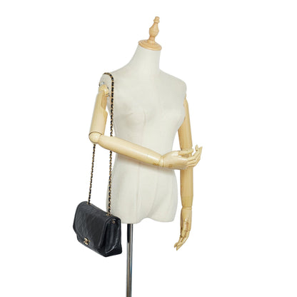 Chanel Small Lambskin Diana Flap (SHG-8DGqg7)