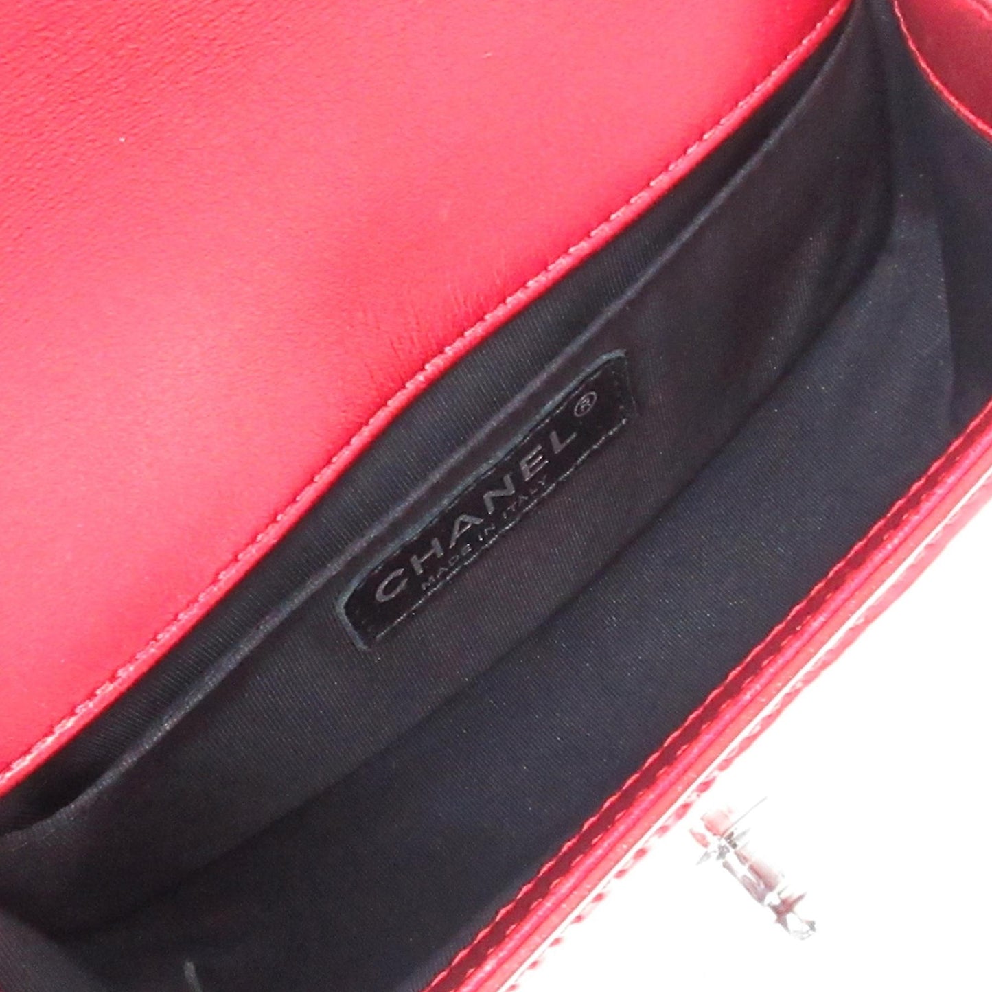 Chanel Small Patent Boy Flap Bag (SHG-4bgLtP)