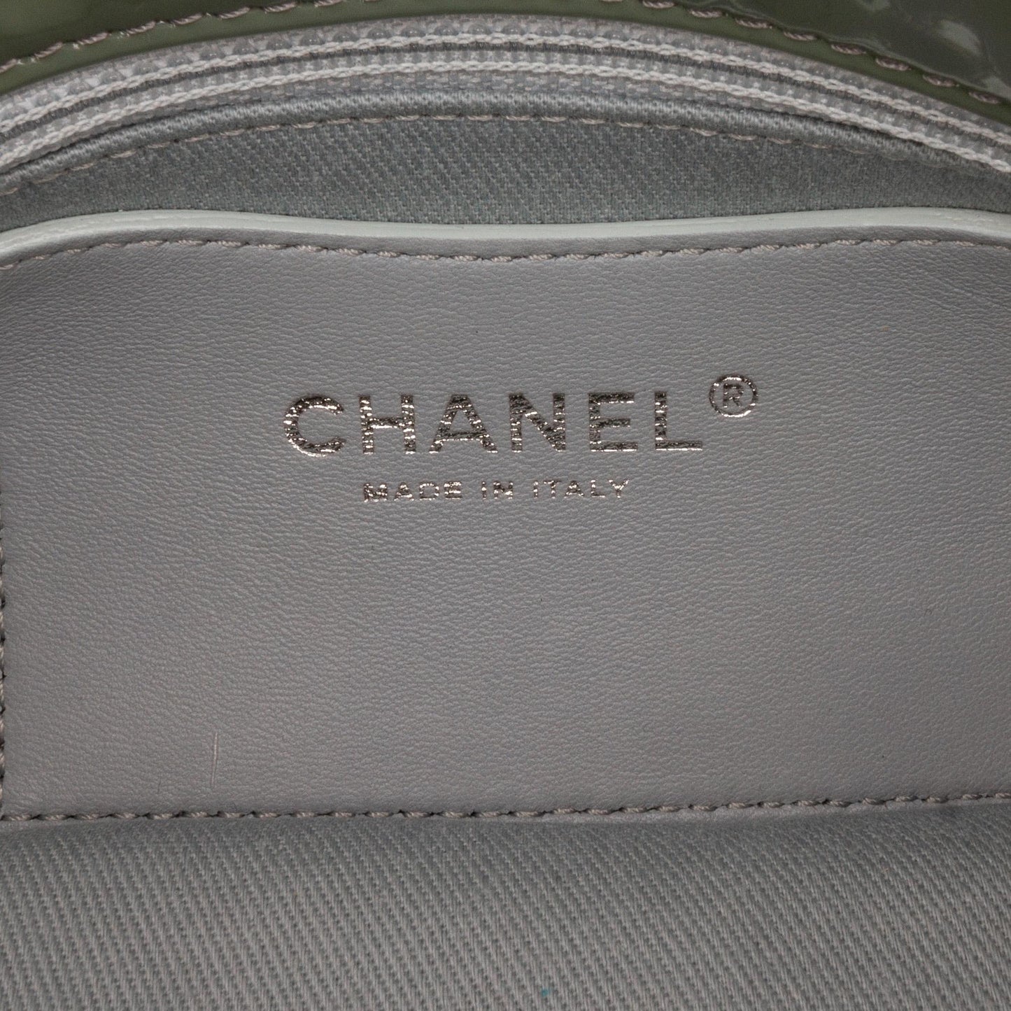 Chanel Small Patent Just Mademoiselle Shoulder Bag (SHG-QHjgzH)
