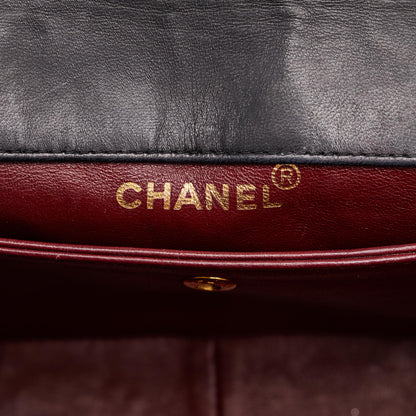 Chanel Small Quilted Lambskin Single Flap (SHG-JnDmQ6)