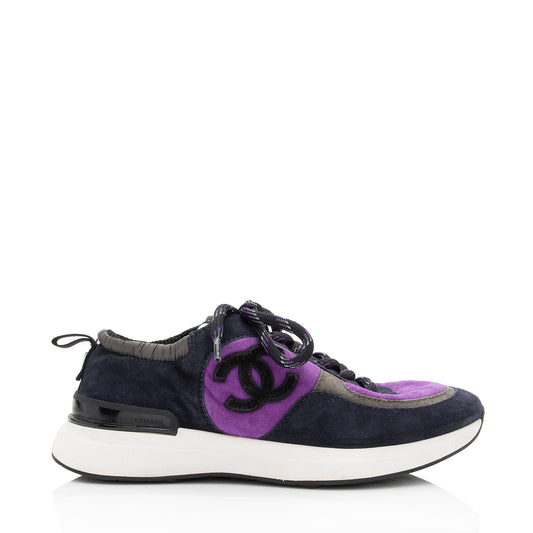 Chanel Suede CC Sneakers - Size 6 / 36 (SHF-TsEtus)