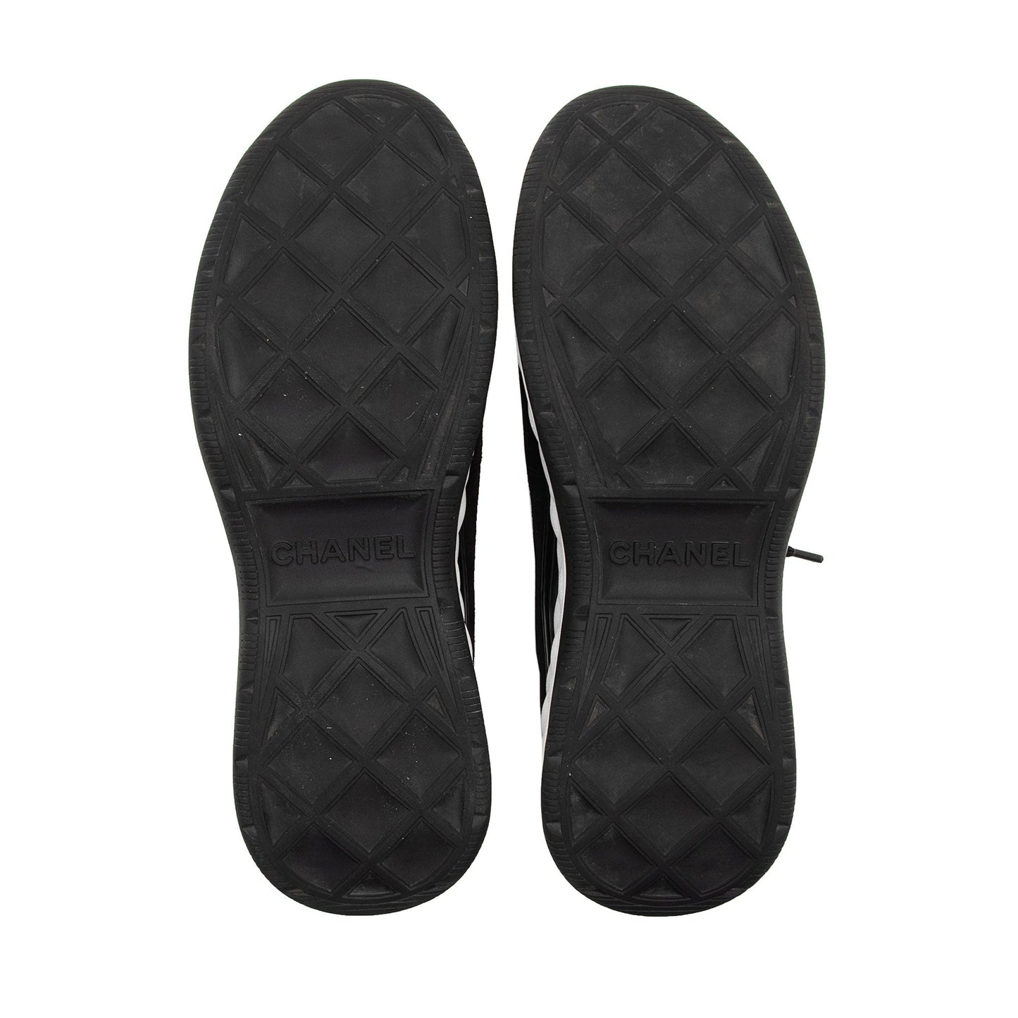Chanel Suede Mesh CC Cap Toe Sneakers - Size 10.5 / 40.5 (SHF-ASezZ0)