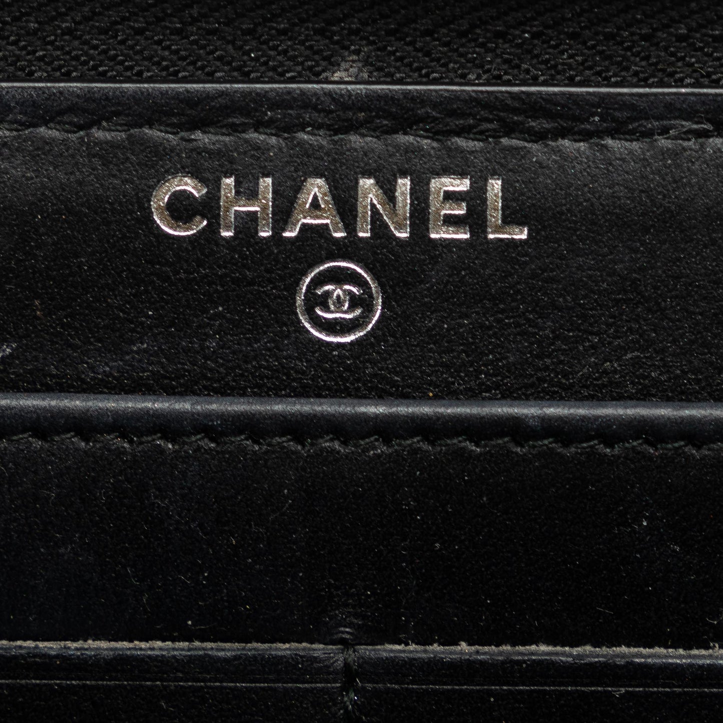 Chanel Tweed Deauville Continental Wallet (SHG-wkaU2P)