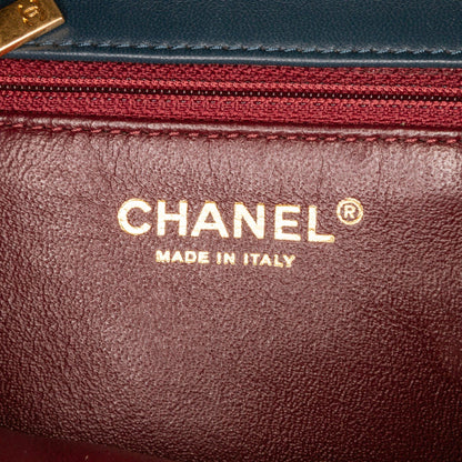 Chanel Two-Tone Day Flap Bag (SHG-Qdyuoq)