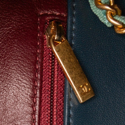 Chanel Two-Tone Day Flap Bag (SHG-Qdyuoq)