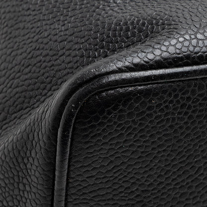 Chanel Vintage Caviar Leather Drawstring Shoulder Bag (SHF-21297)