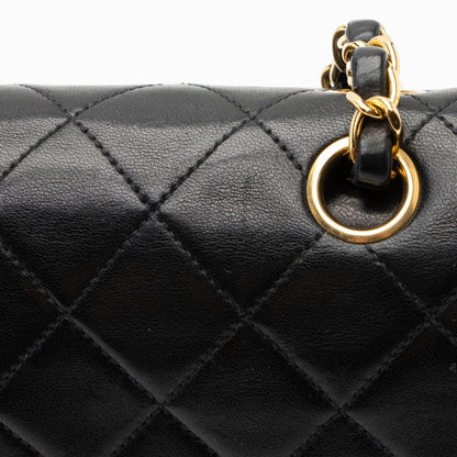 Chanel Vintage Lambskin Classic Medium Double Flap Bag (SHF-G4E2GG)