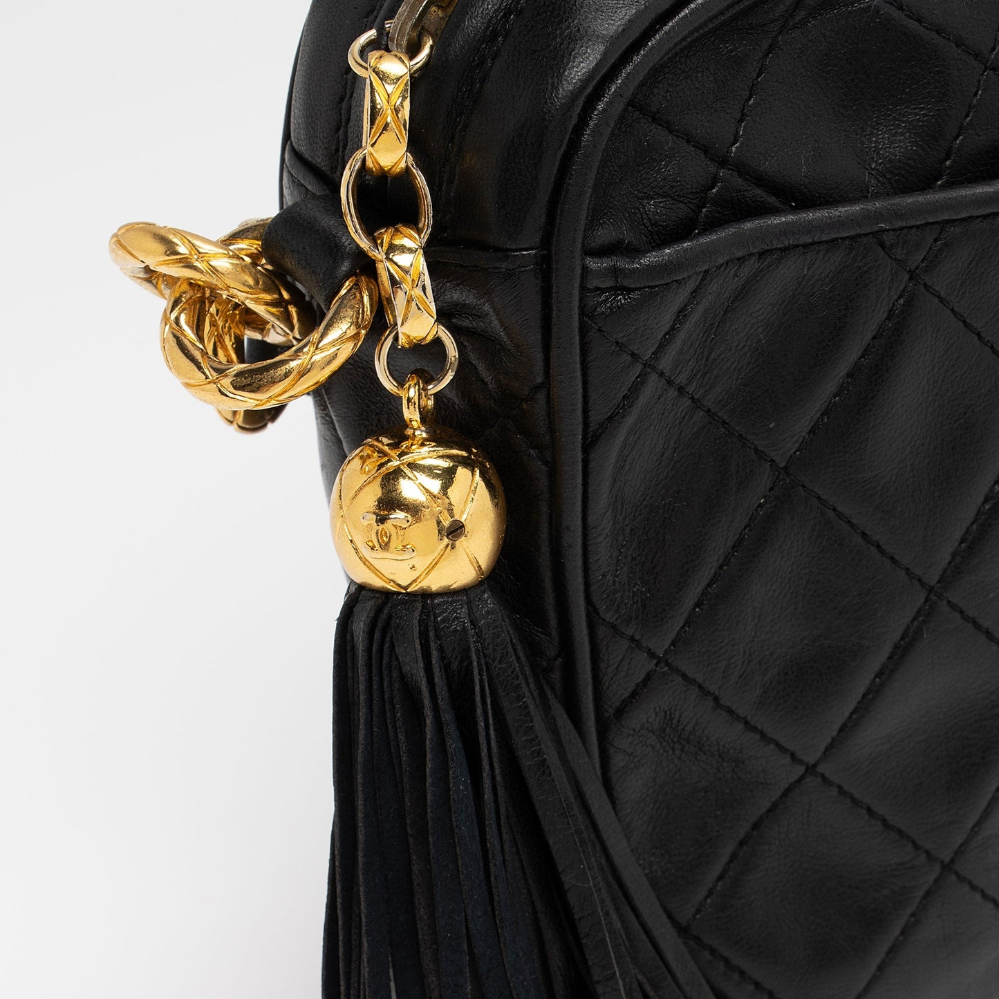 Chanel Vintage Lambskin Pocket Tassel Camera Bag (SHF-GQMWFS)