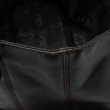 Chanel Vintage Leather Wood Chain Tote (SHF-bz2XaF)