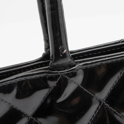 Chanel Vintage Patent Leather Medallion Tote (SHF-vDFKr8)