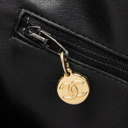 Chanel Vintage Quilted Lambskin Medium Shoulder Bag (SHF-lBlF7a)