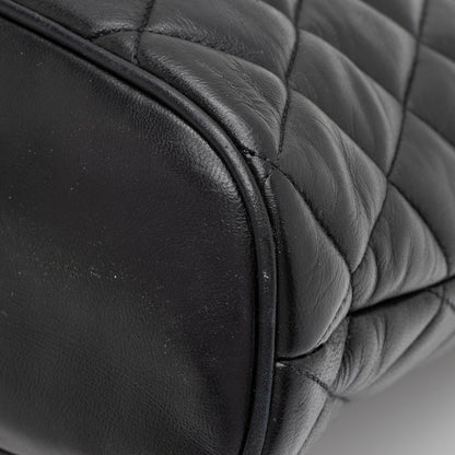 Chanel Vintage Quilted Lambskin Medium Shoulder Bag (SHF-lBlF7a)