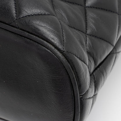 Chanel Vintage Quilted Lambskin Medium Shoulder Bag (SHF-lBlF7a)