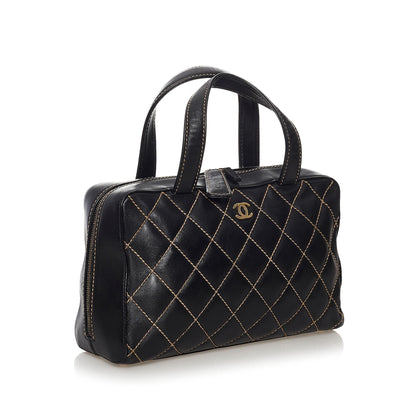 Chanel Wild Stitch Leather Handbag (SHG-34790)