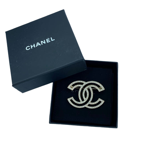 Chanel CC golden brooch rhinestones